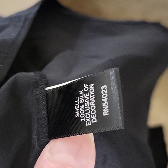 Banana Republic Monogram Silk Dress 8 - Picture 9 of 16